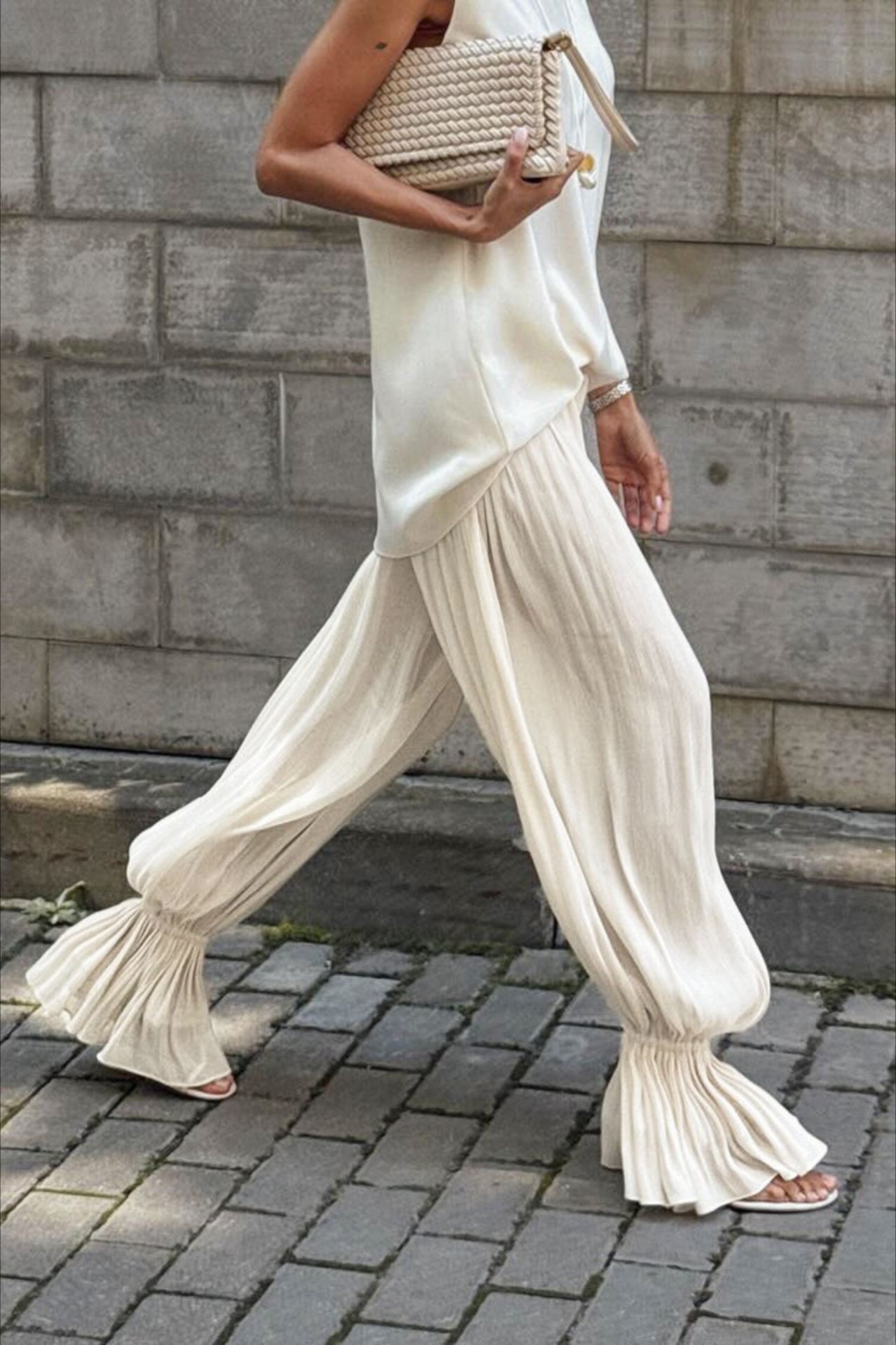 Structured Puff Ankle Casual Pants