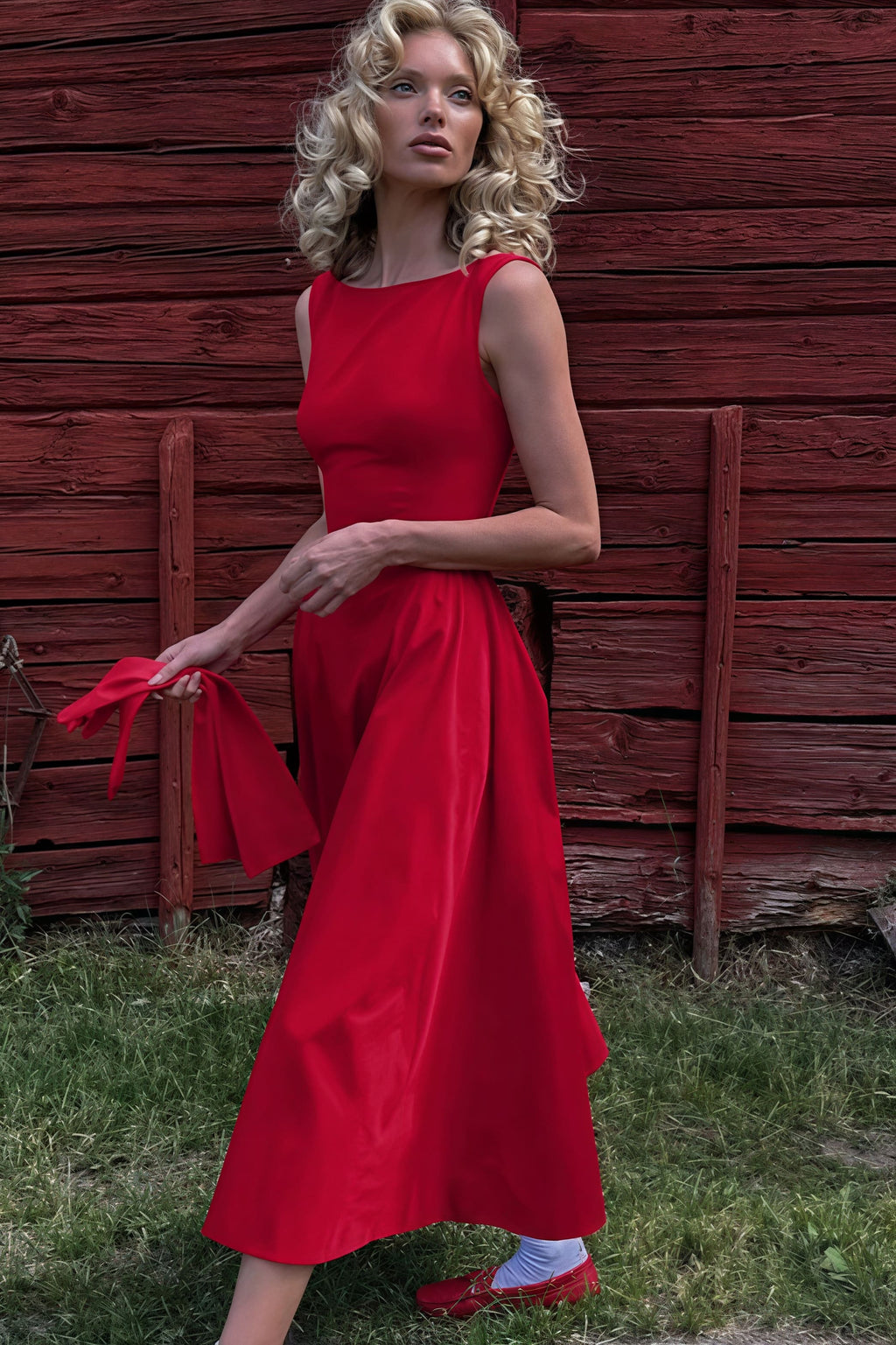 Solid Sleeveless Waisted Slim Midi Dress