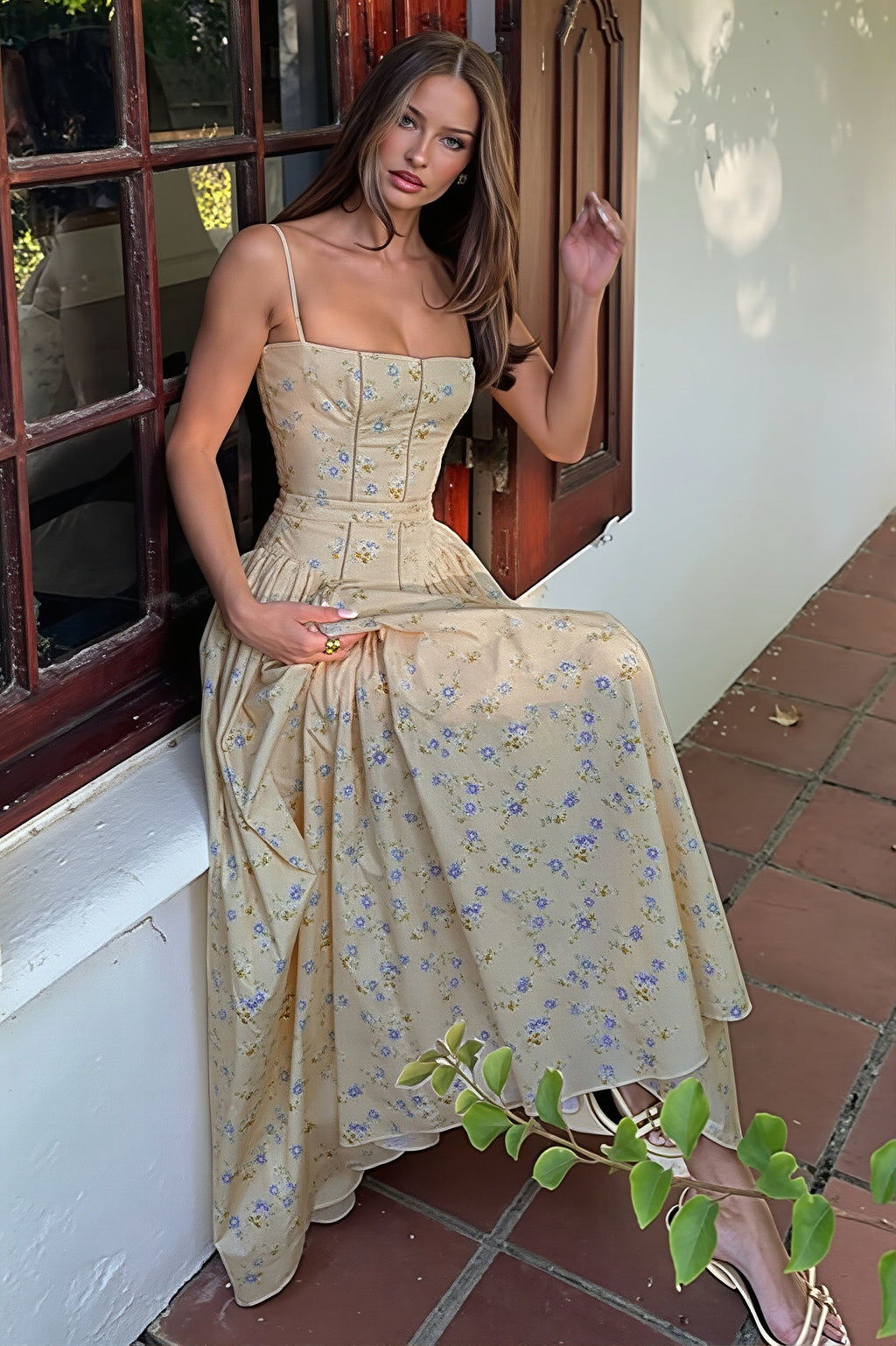 Vintage Floral Cami Slim Fit Maxi Dress