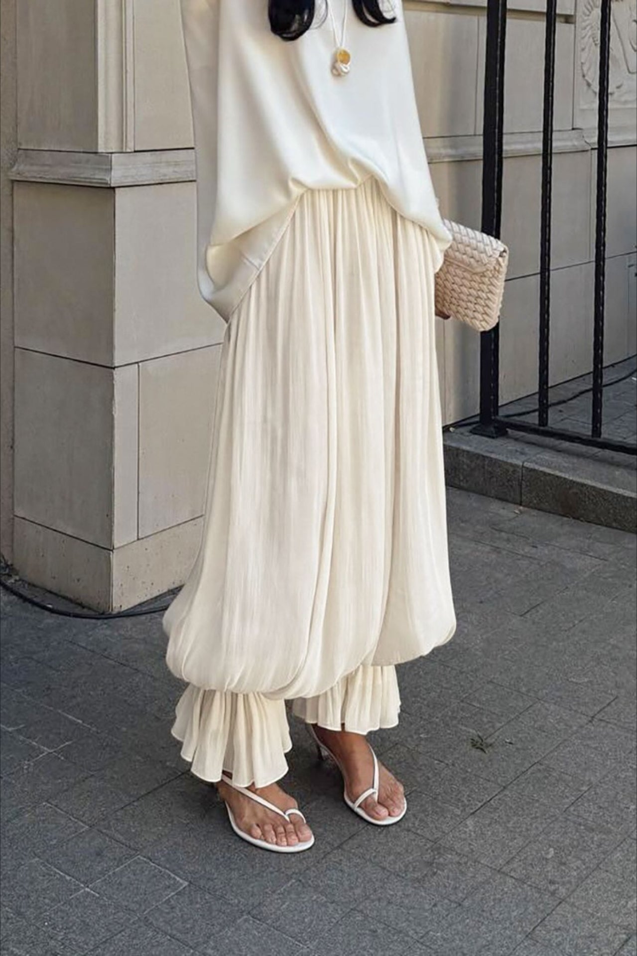Structured Puff Ankle Casual Pants