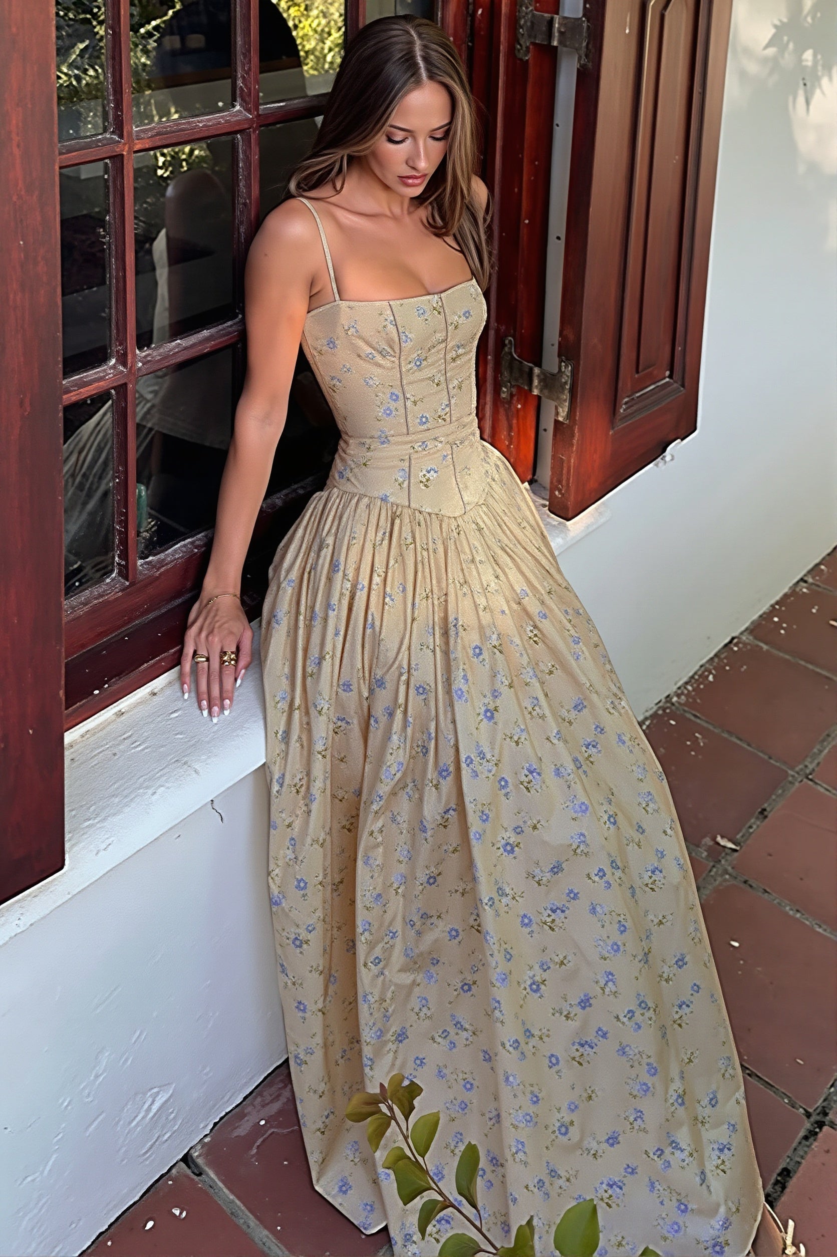 Vintage Floral Cami Slim Fit Maxi Dress