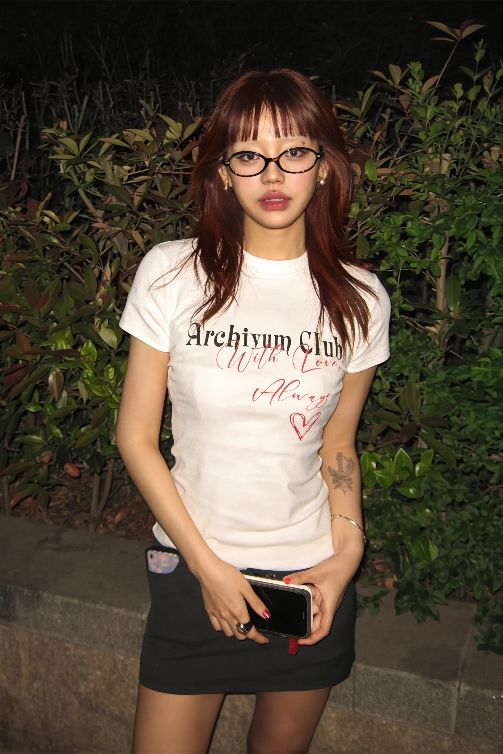 Shoulder Fit Cropped Heart Print T‑Shirt