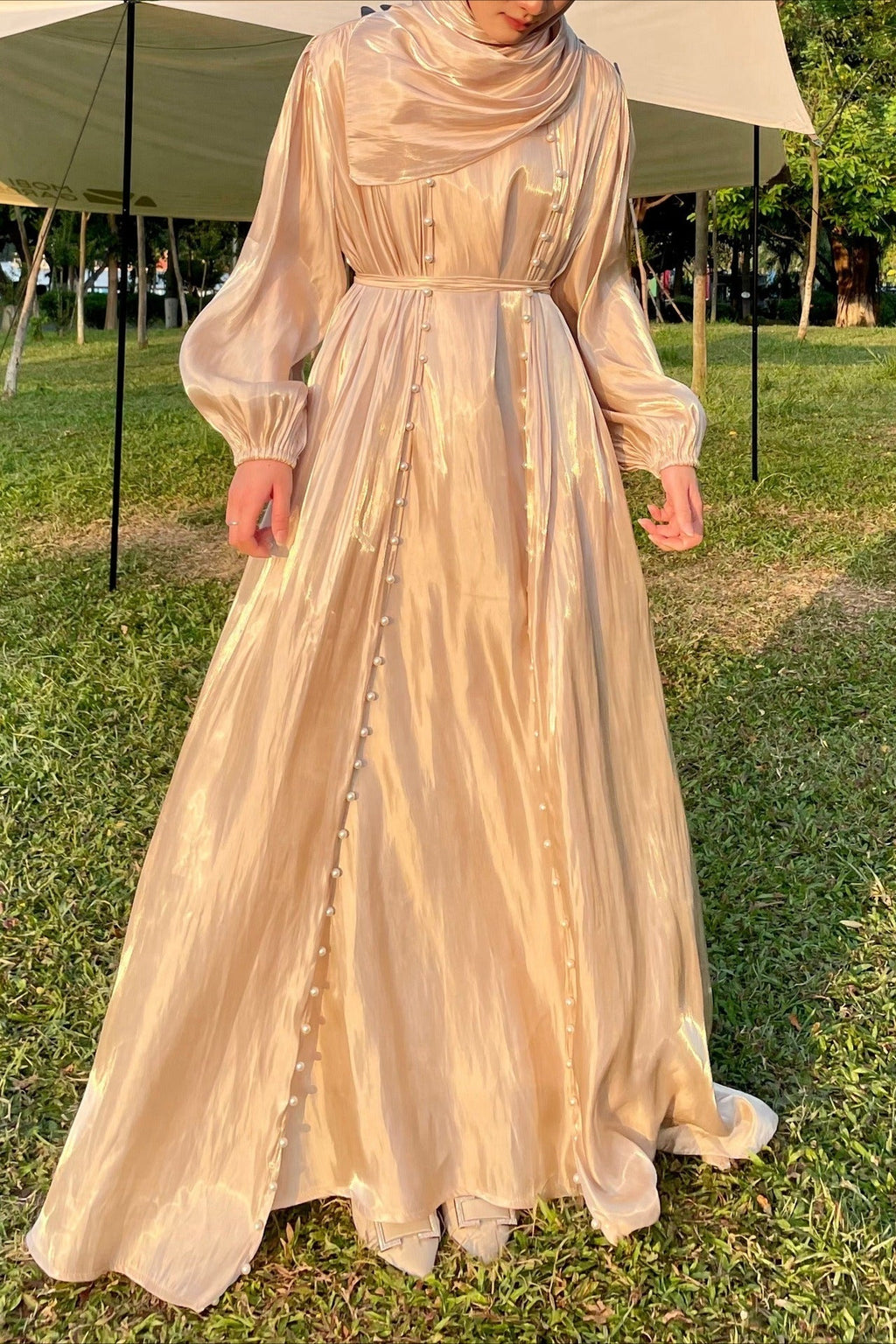 Shimmer Tulle Inner Skirt Outer Headscarf Three Piece Prom Dress