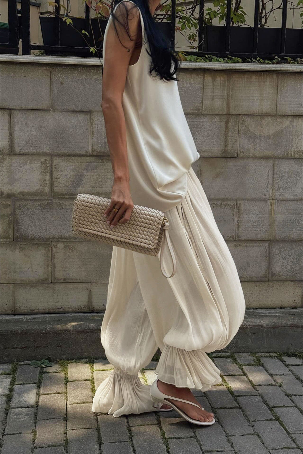Structured Puff Ankle Casual Pants