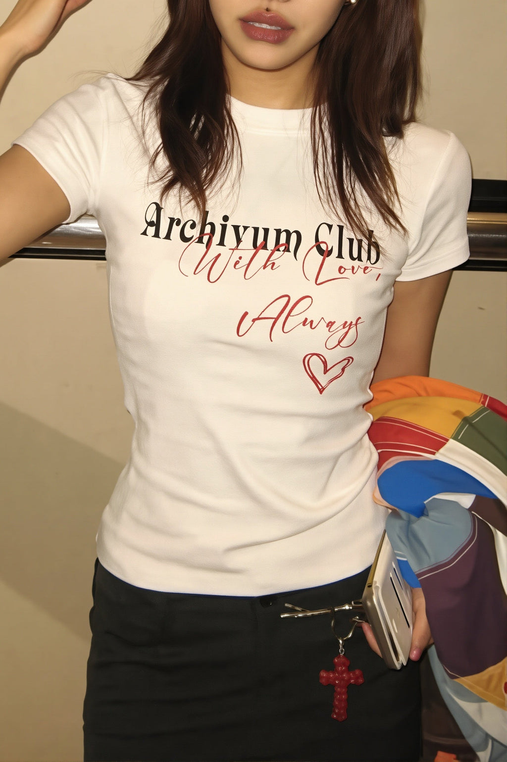 Shoulder Fit Cropped Heart Print T‑Shirt