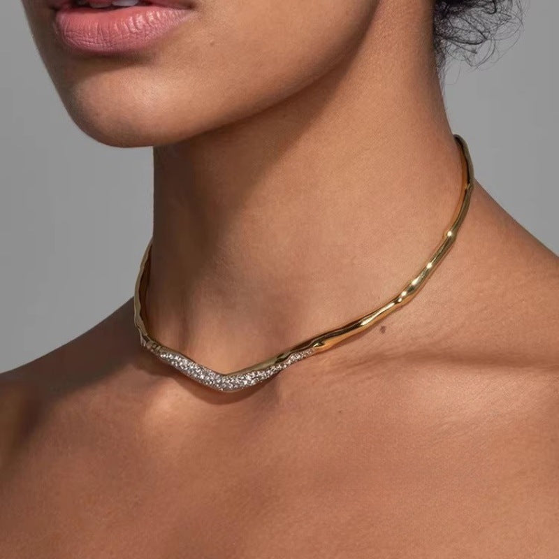 Minimal Metal Irregular Lava Rhinestone Necklace