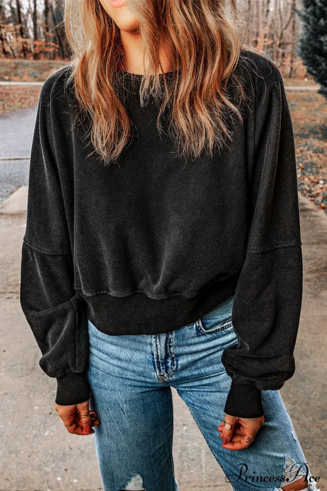 Acid Back Wash Open V-Shape In Sweatshirt Black