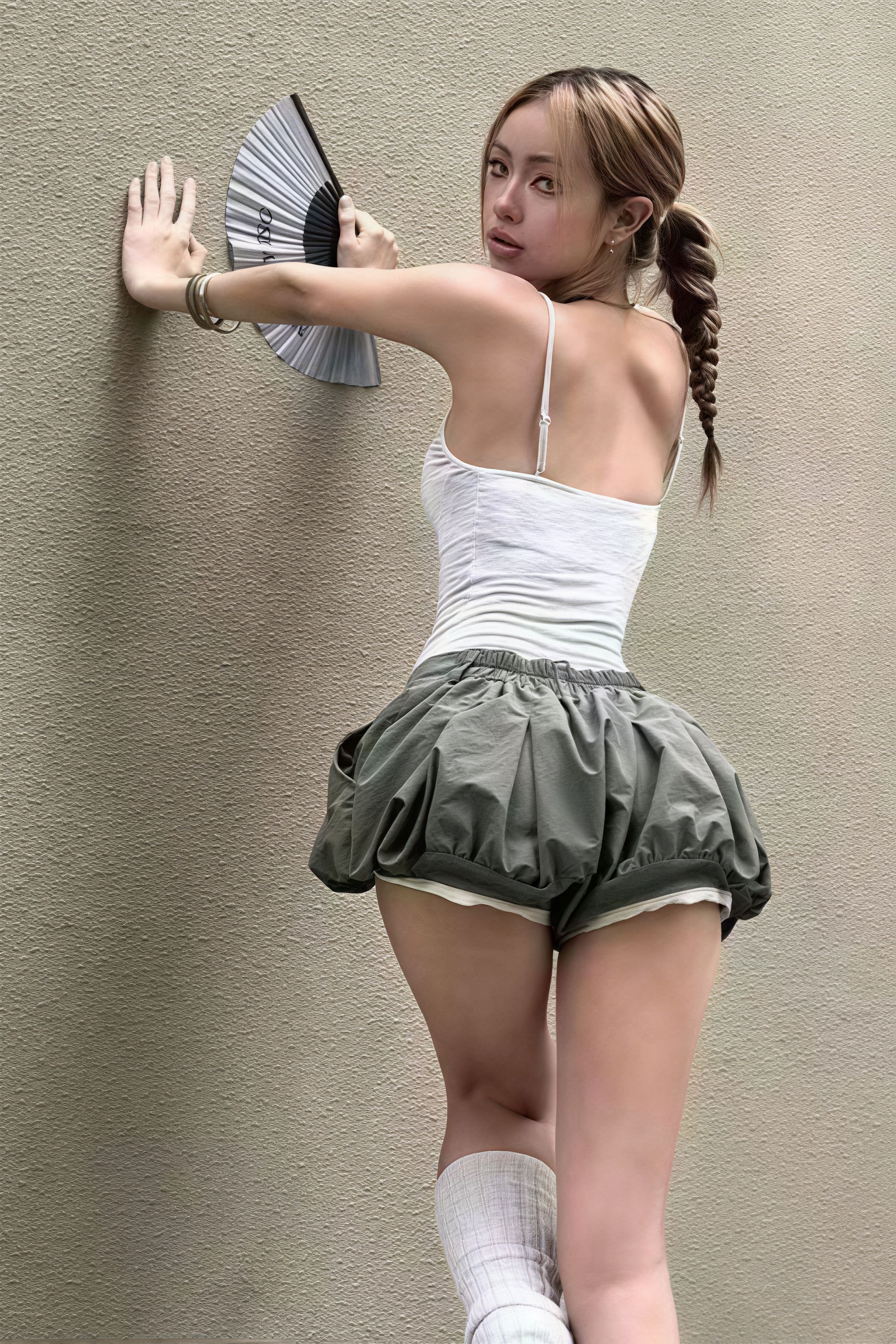 Elegant Low Waist Tulip Hem Shorts