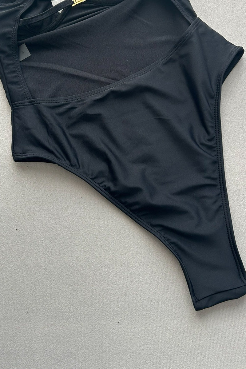 Underwire Slim One Piece Swimwear