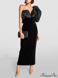 Aura Elegant Maxi Dress