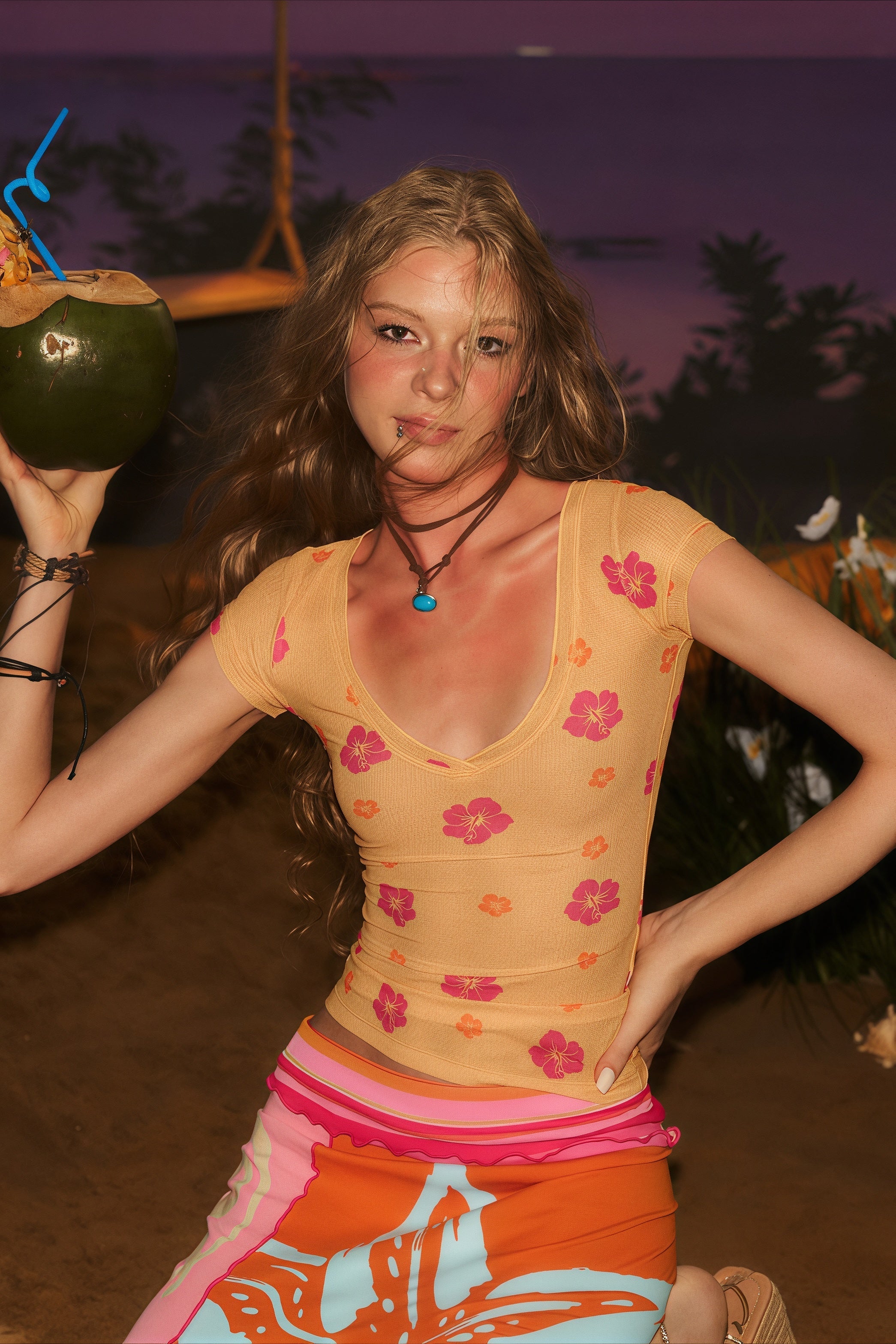 Floral Sheer Elastic Cropped Slim T-Shirt