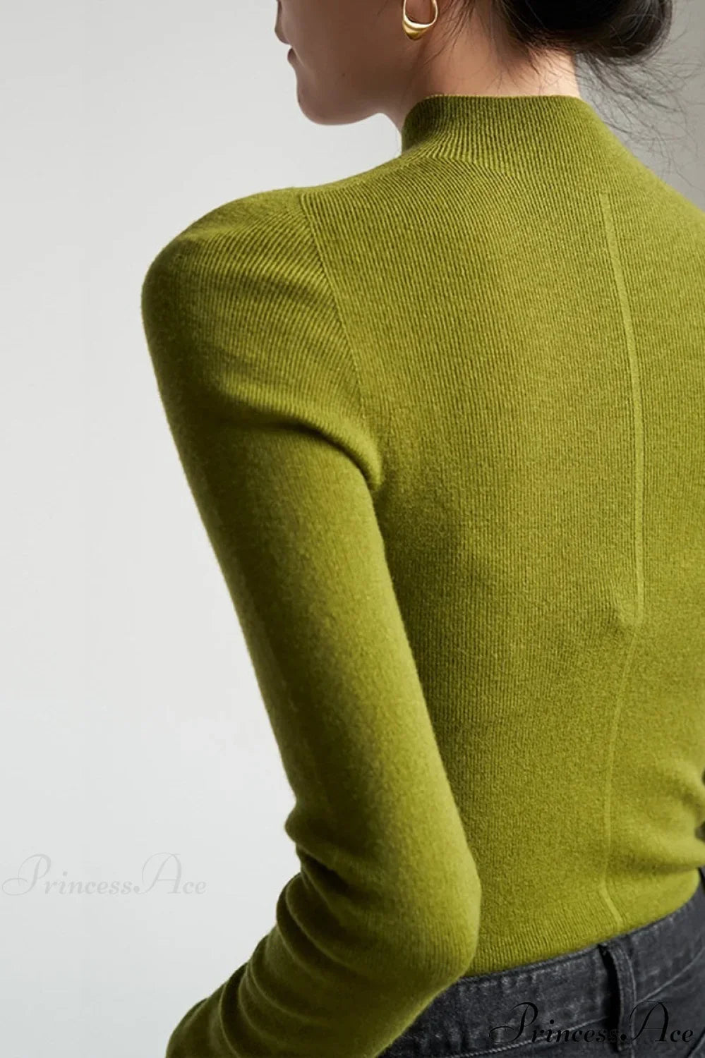 Corpcore Seamless Mock Neck Wool Knit Top
