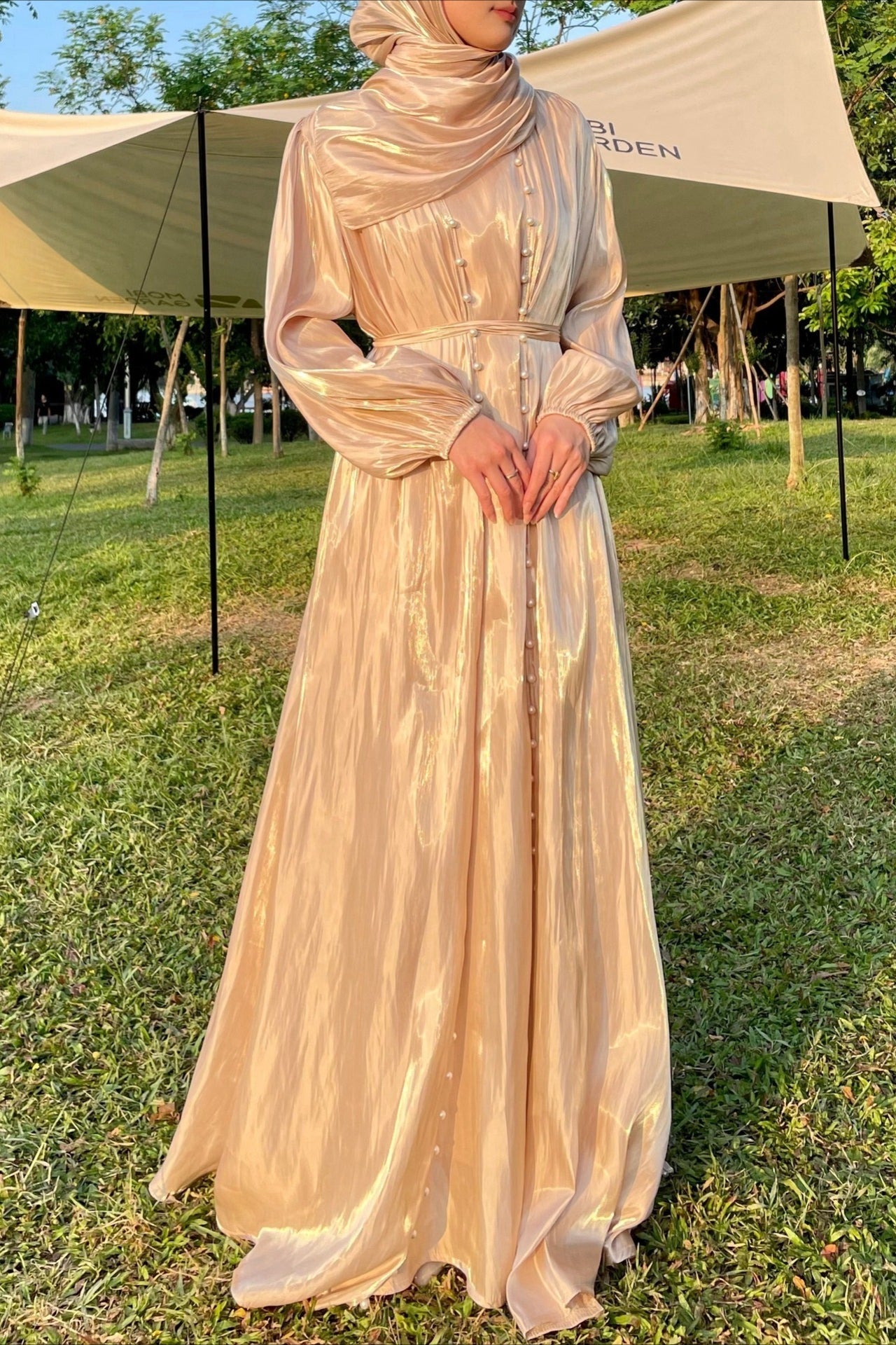 Shimmer Tulle Inner Skirt Outer Headscarf Three Piece Prom Dress