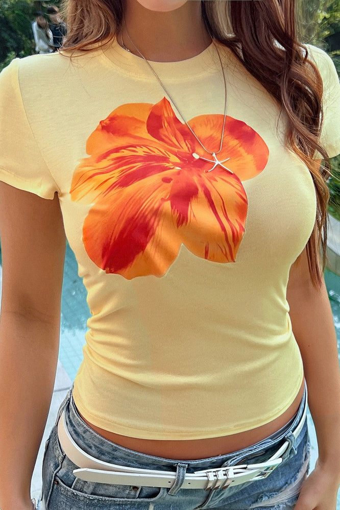 Romantic Floral Print Crew Neck Slim Crop T-Shirt