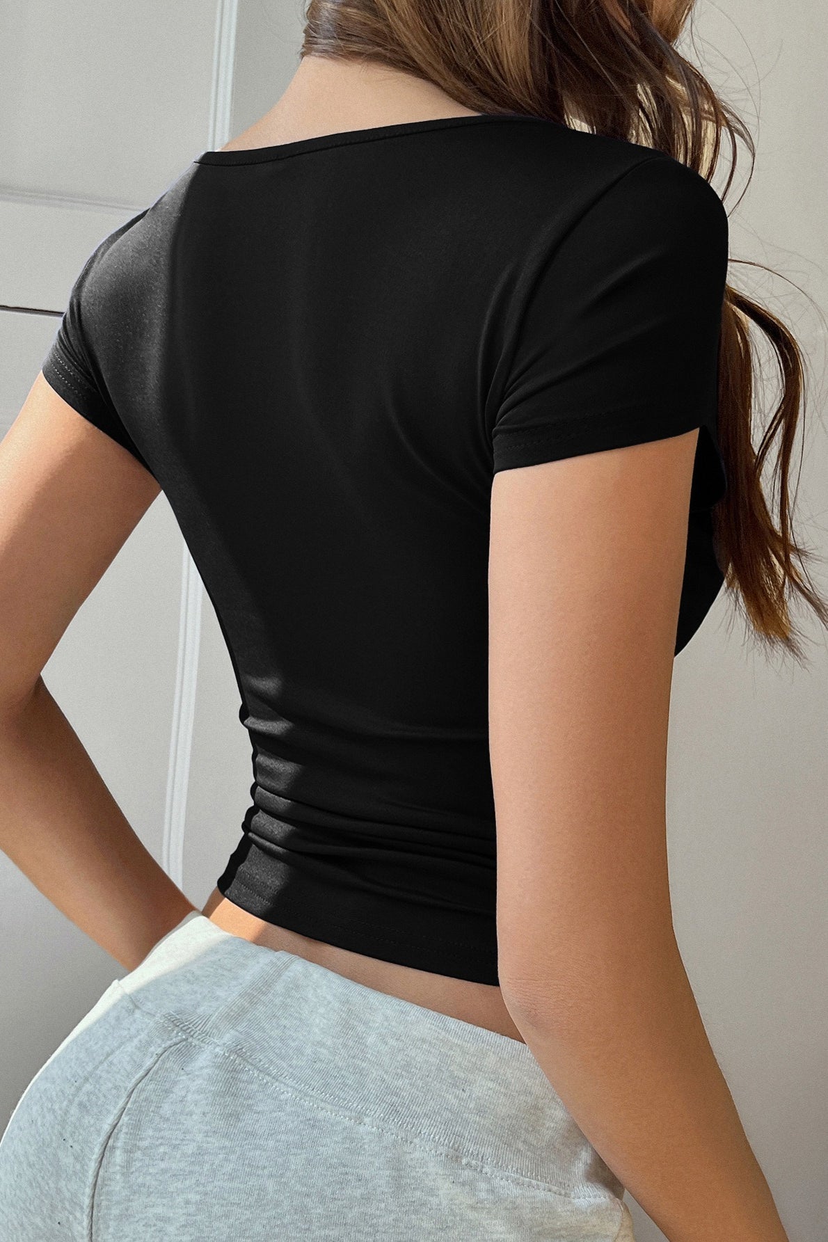 Elegant Lace Splicing Cropped T-Shirt