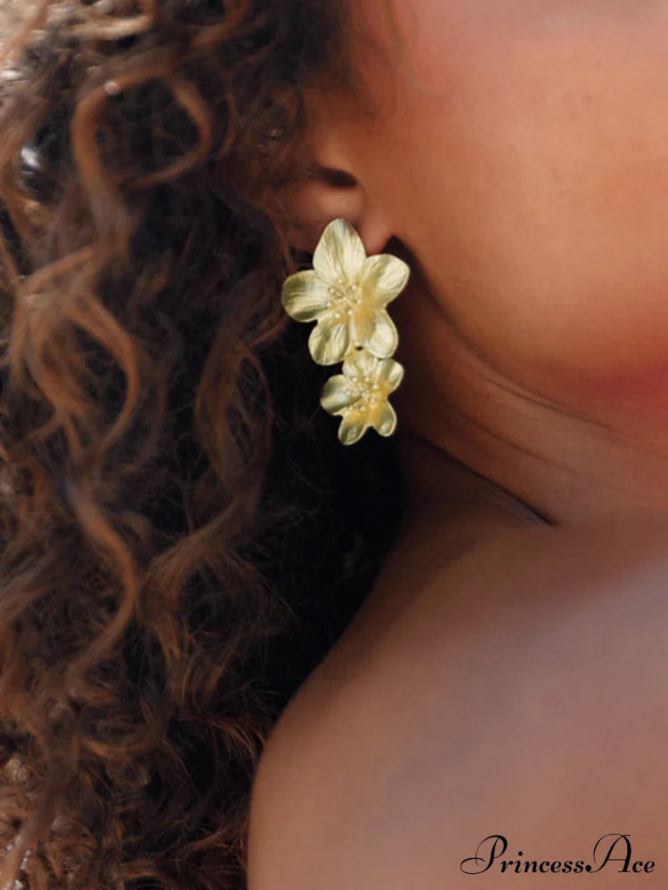 Charming Flower-Shaped Earrings
