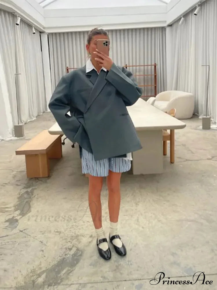Gray Lapel Buttoned Elegant Loose Long Sleeves Stylish Coat