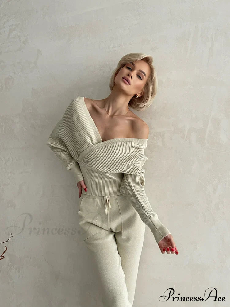 Hala Elegant Knitted Set