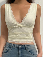 Lace Floral Slim V-Neck Solid Tank Crop Top