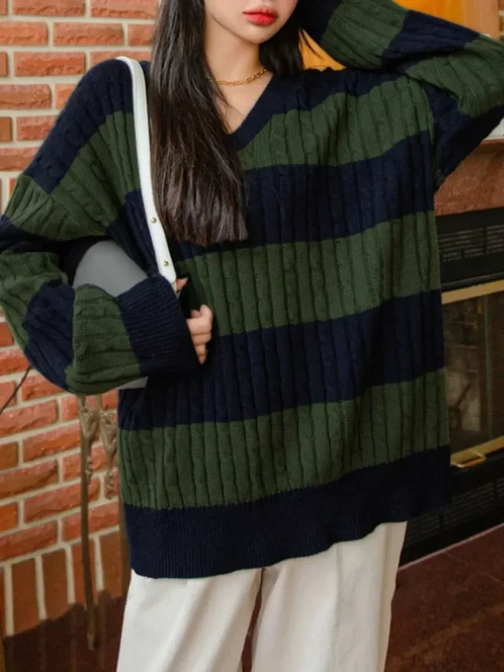 Loose Knit V-Neck Vintage Pullover Sweater