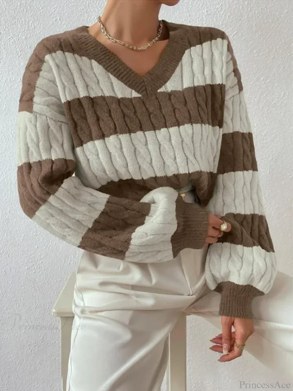 Loose Knit V-Neck Vintage Pullover Sweater