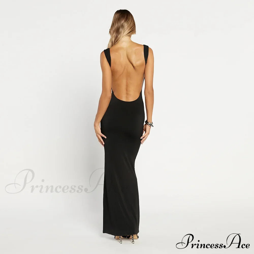 Mia Elegant Maxi Dress