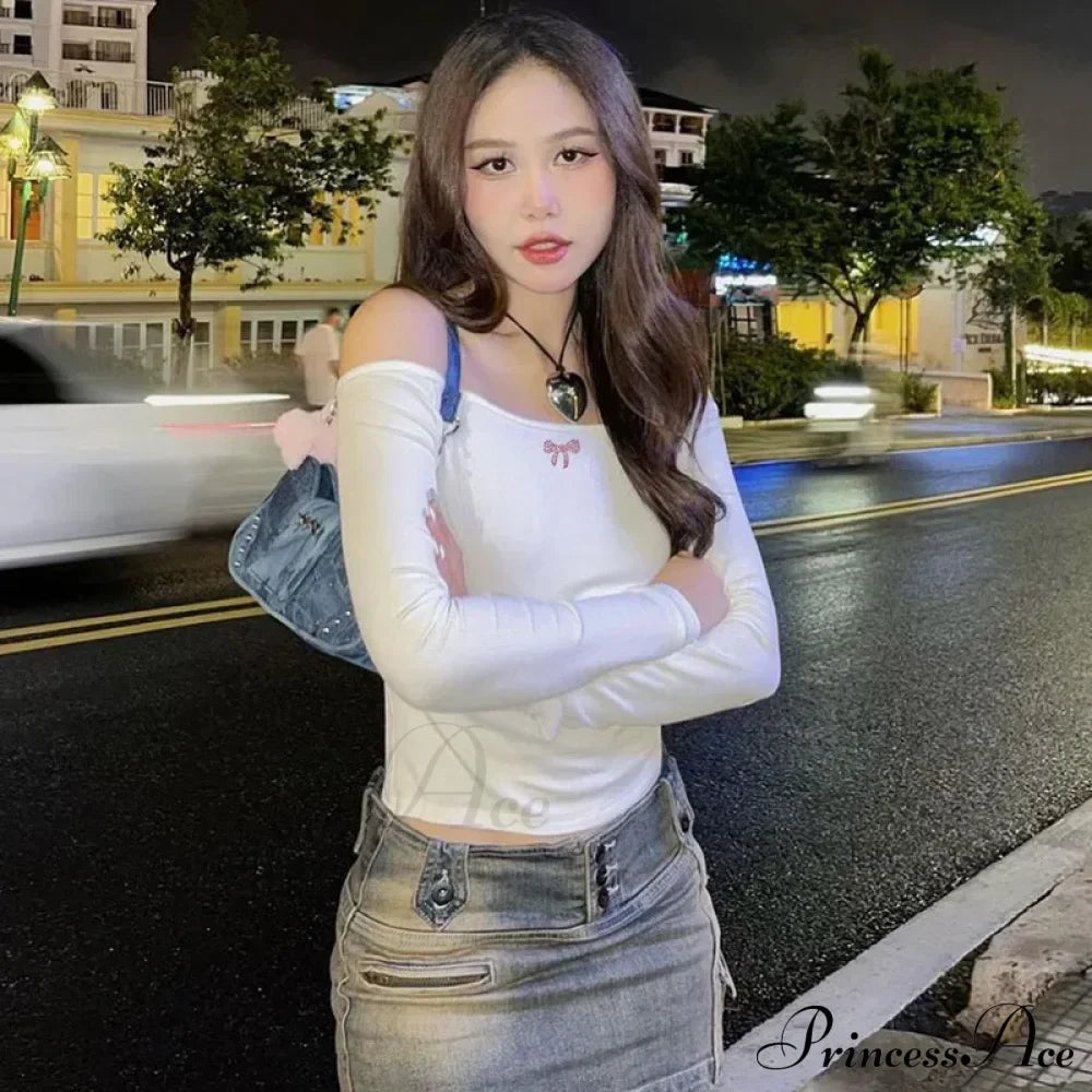Off-Shoulder Long Sleeve Charming Backless Bow Crop Top