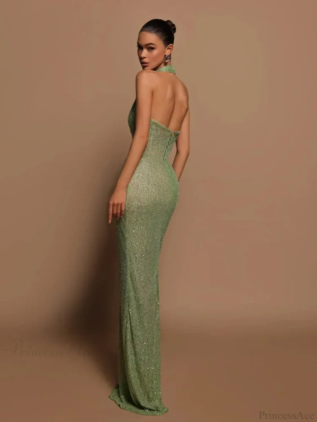 Halter Deep V Neck Sequins Green Sleeveless Backless Celebrity Party Dress