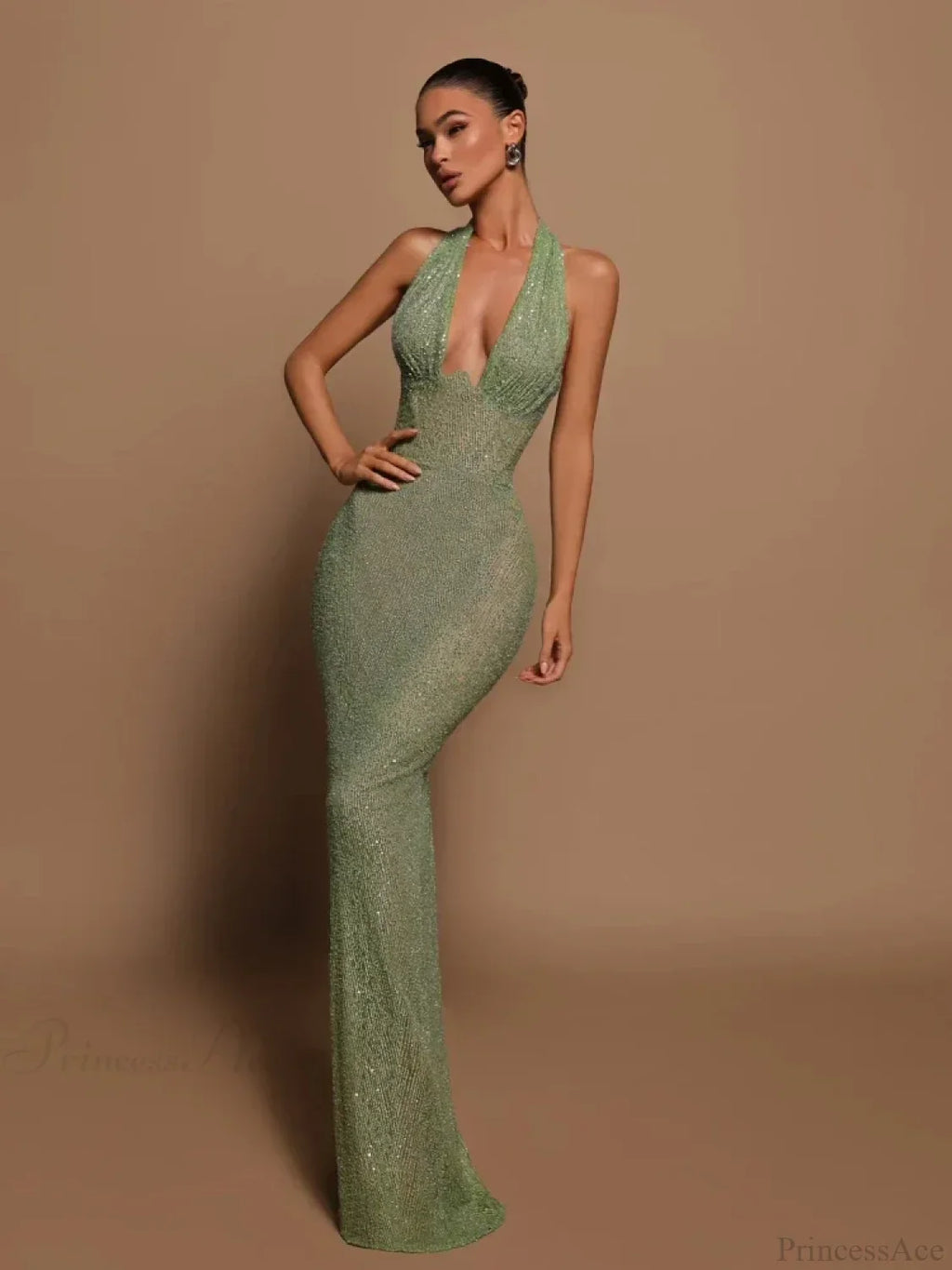Halter Deep V Neck Sequins Green Sleeveless Backless Celebrity Party Dress