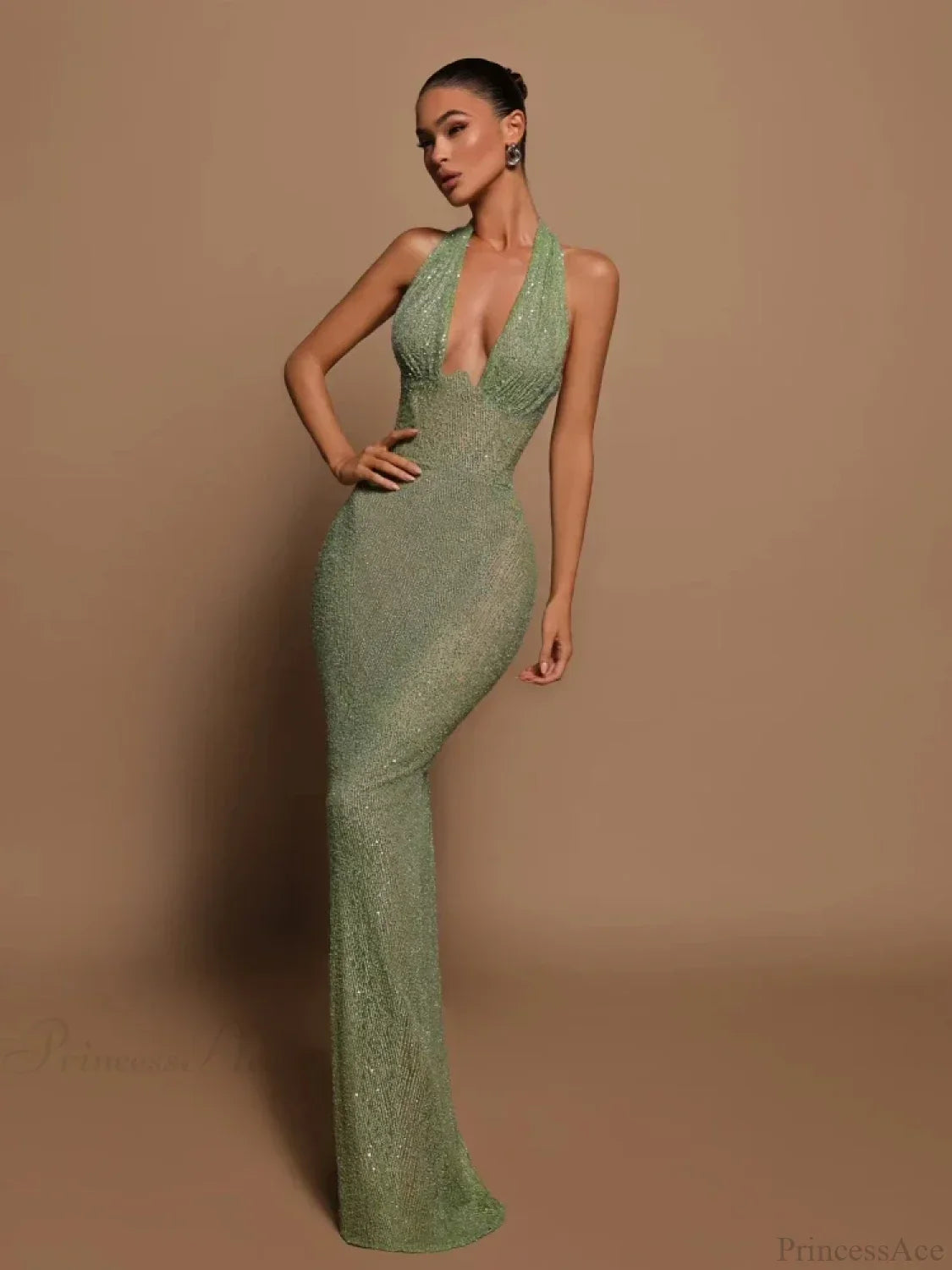 Halter Deep V Neck Sequins Green Sleeveless Backless Celebrity Party Dress
