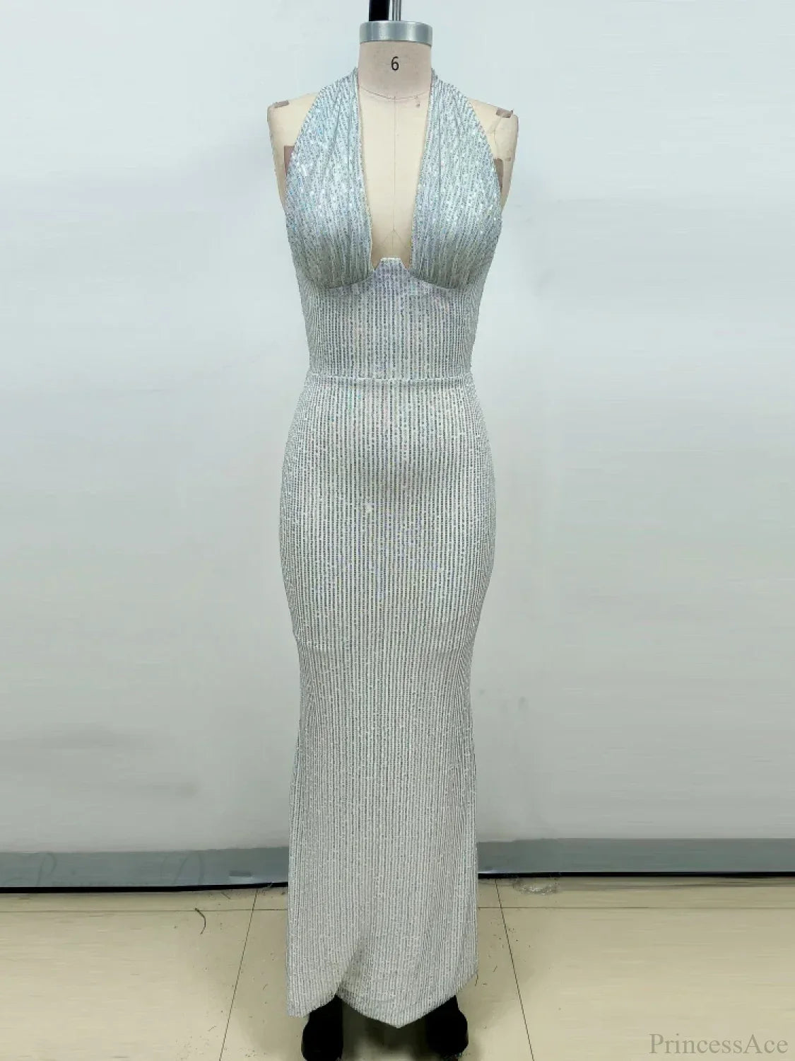 Halter Deep V Neck Sequins Green Sleeveless Backless Celebrity Party Dress