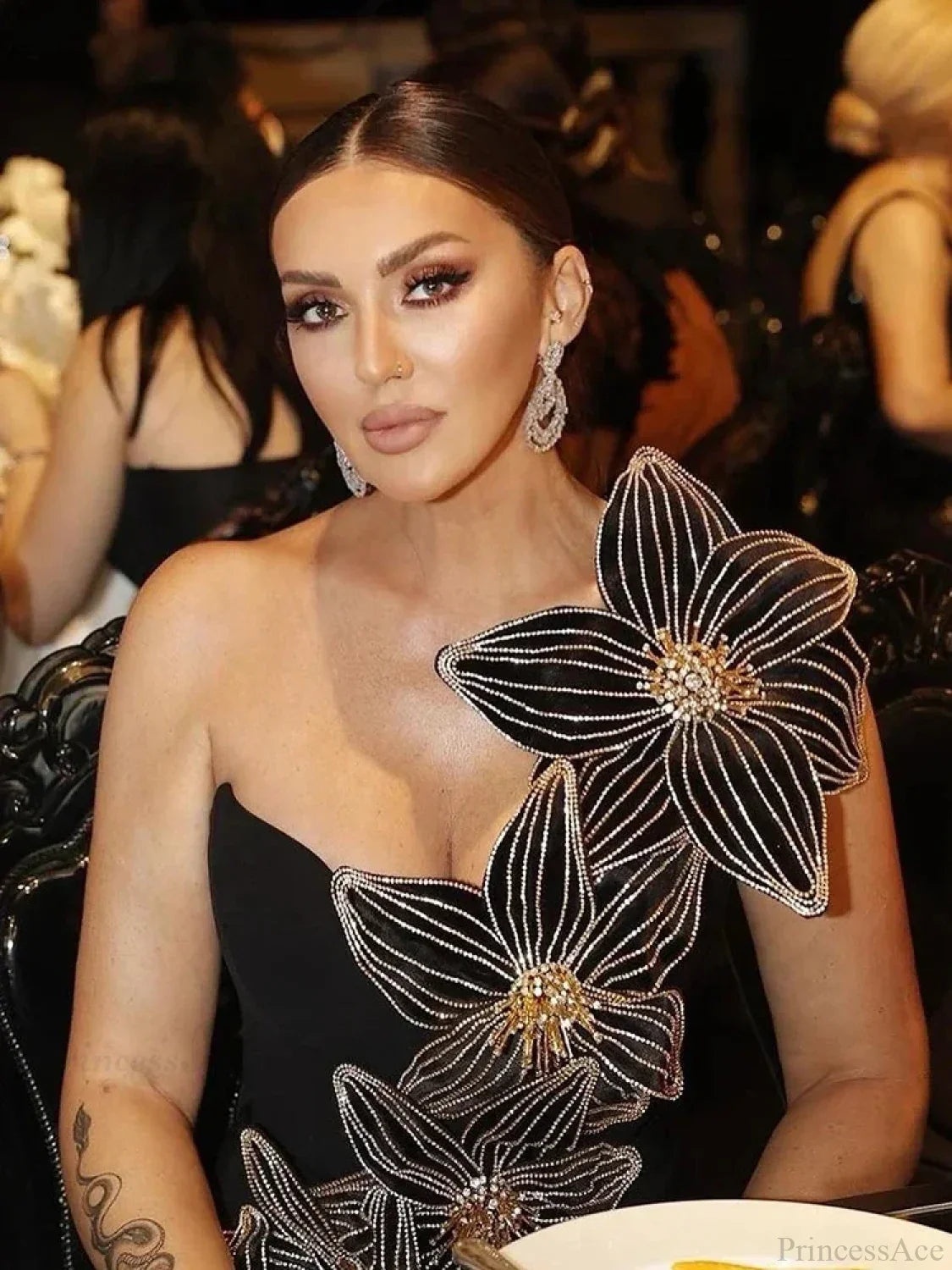 One Shoulder Sleeveless Diamonds Flower Bandage Black High Slit Party Dress