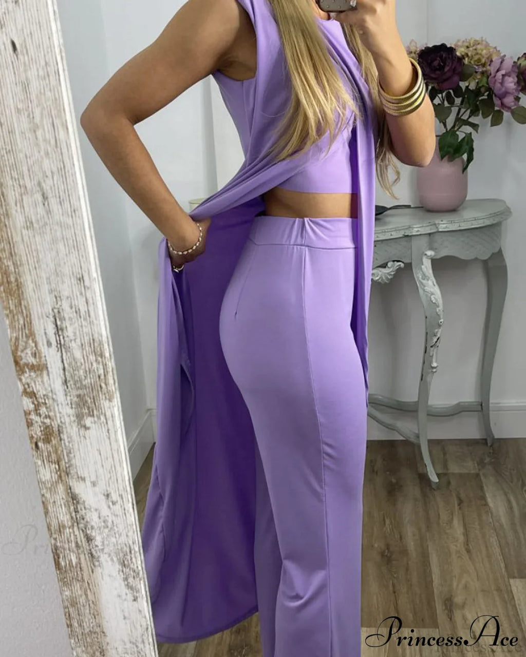 Sleeveless 2-Piece Outfit
