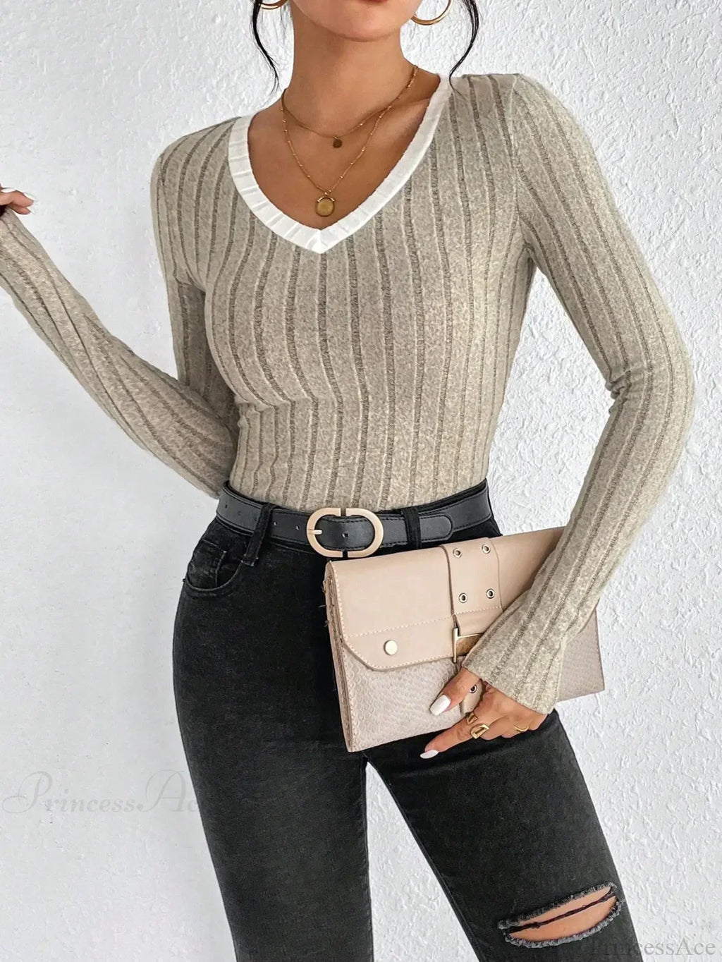 Slim V-Neck Neck Edge Clash Pullover Top Women