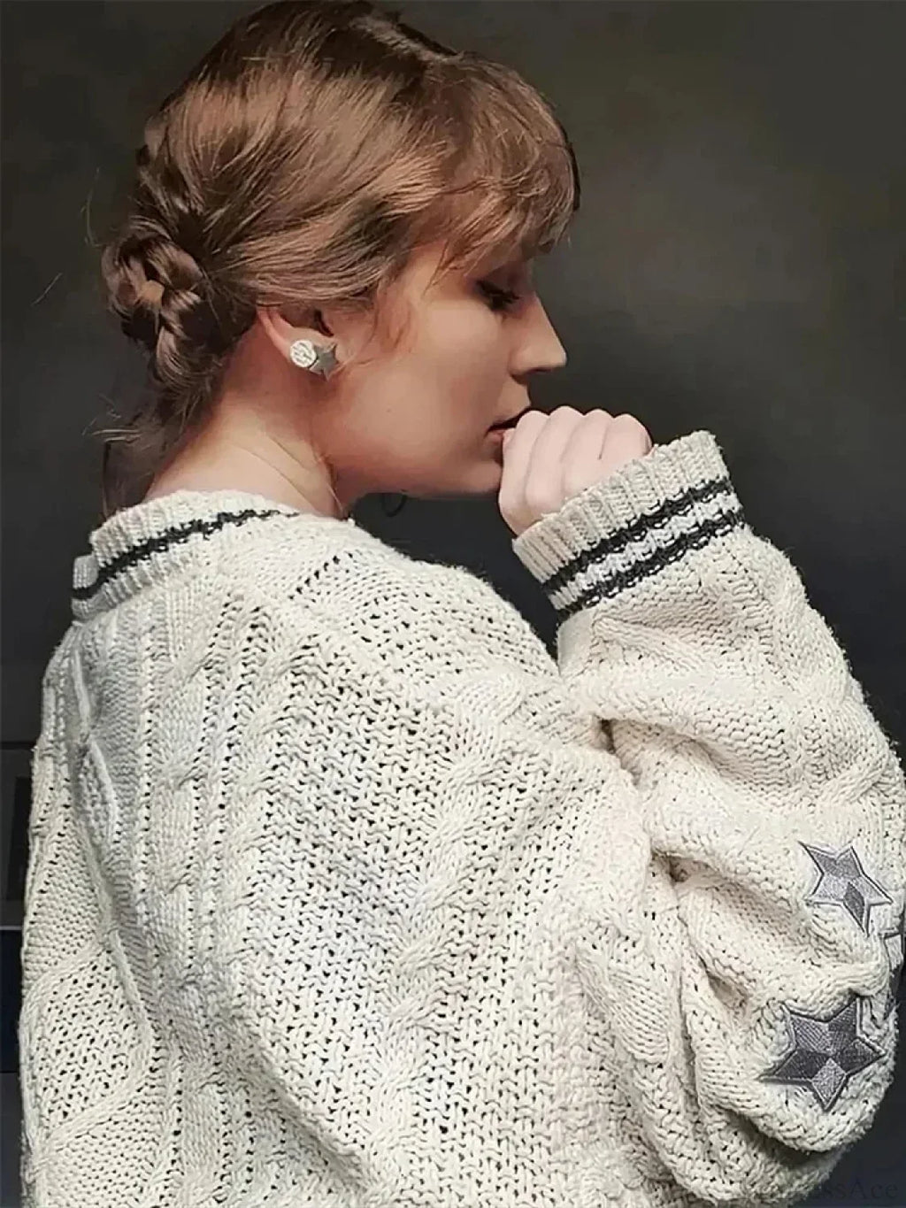 Star Embroidery Knit Button-Up Cardigan