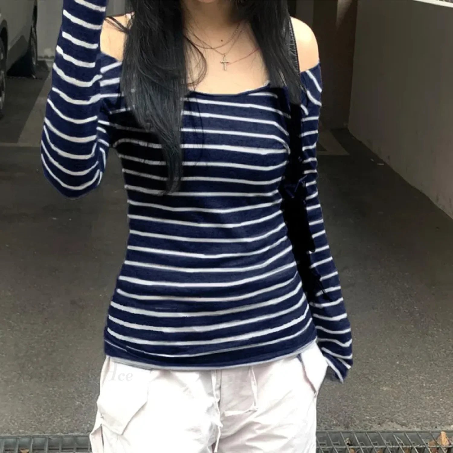 Striped O-Neck Knit Top