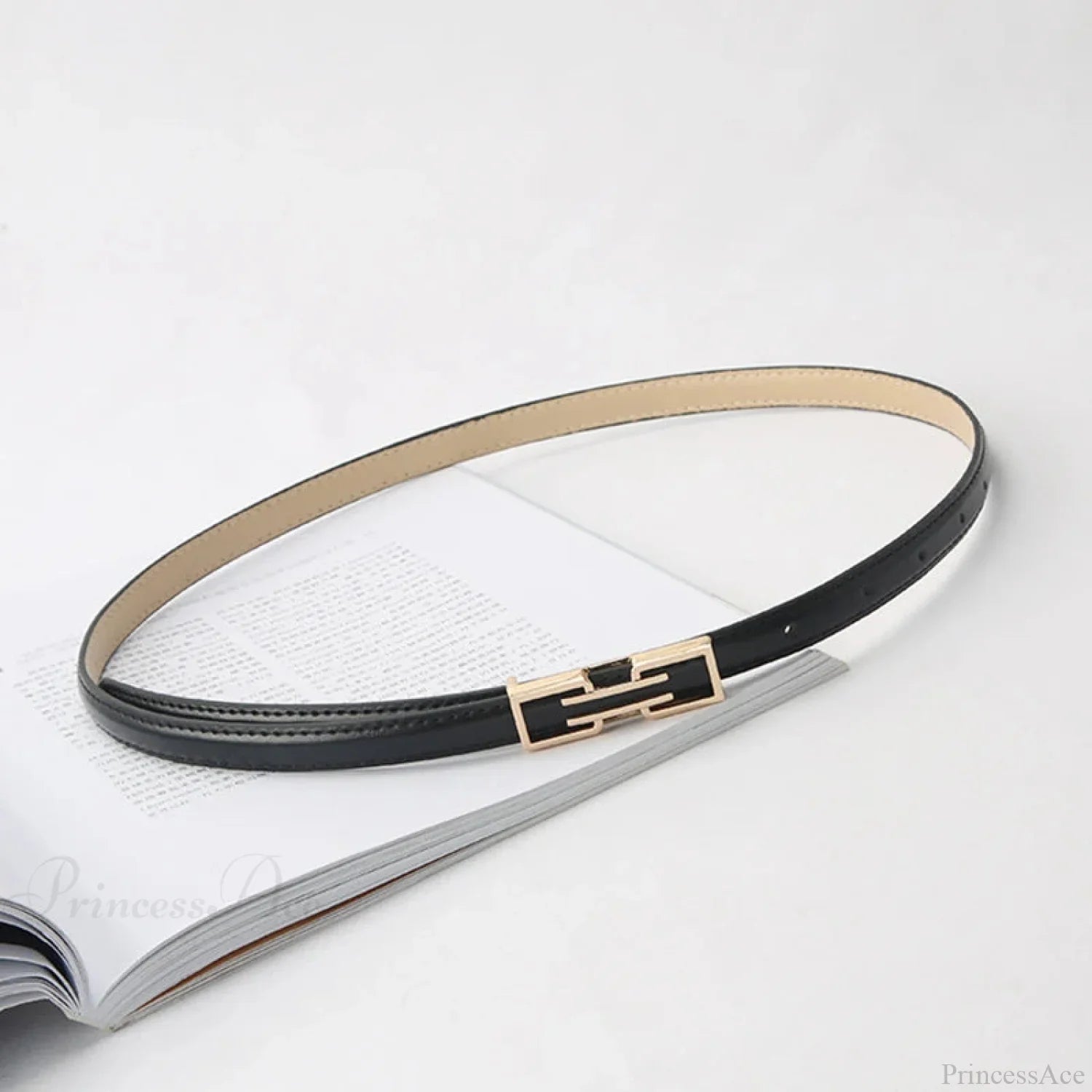 Synonyms: Gothic - Medieval, Leather Hide, Pin Peg, Buckle Clasp Pu Medieval Hide Peg Belt