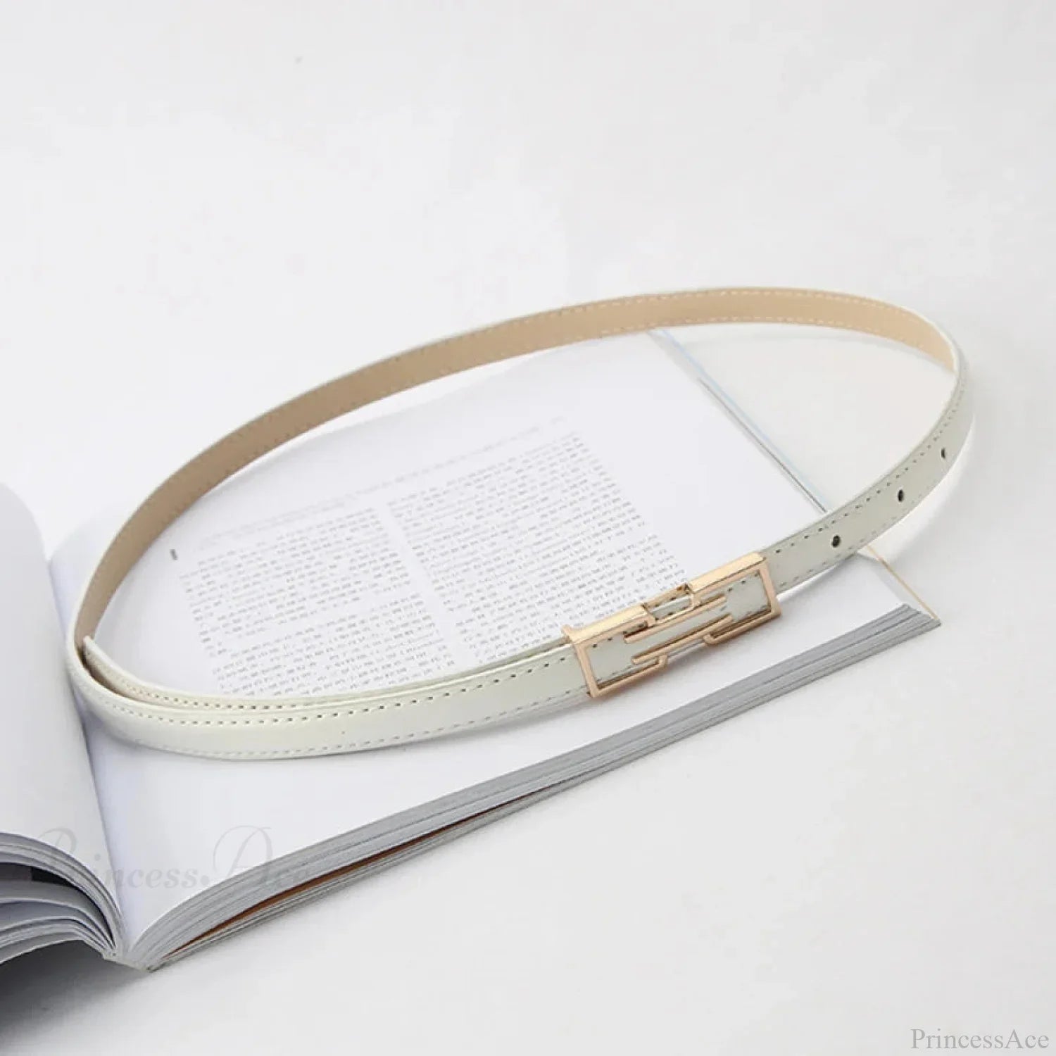 Synonyms: Gothic - Medieval, Leather Hide, Pin Peg, Buckle Clasp Pu Medieval Hide Peg Belt