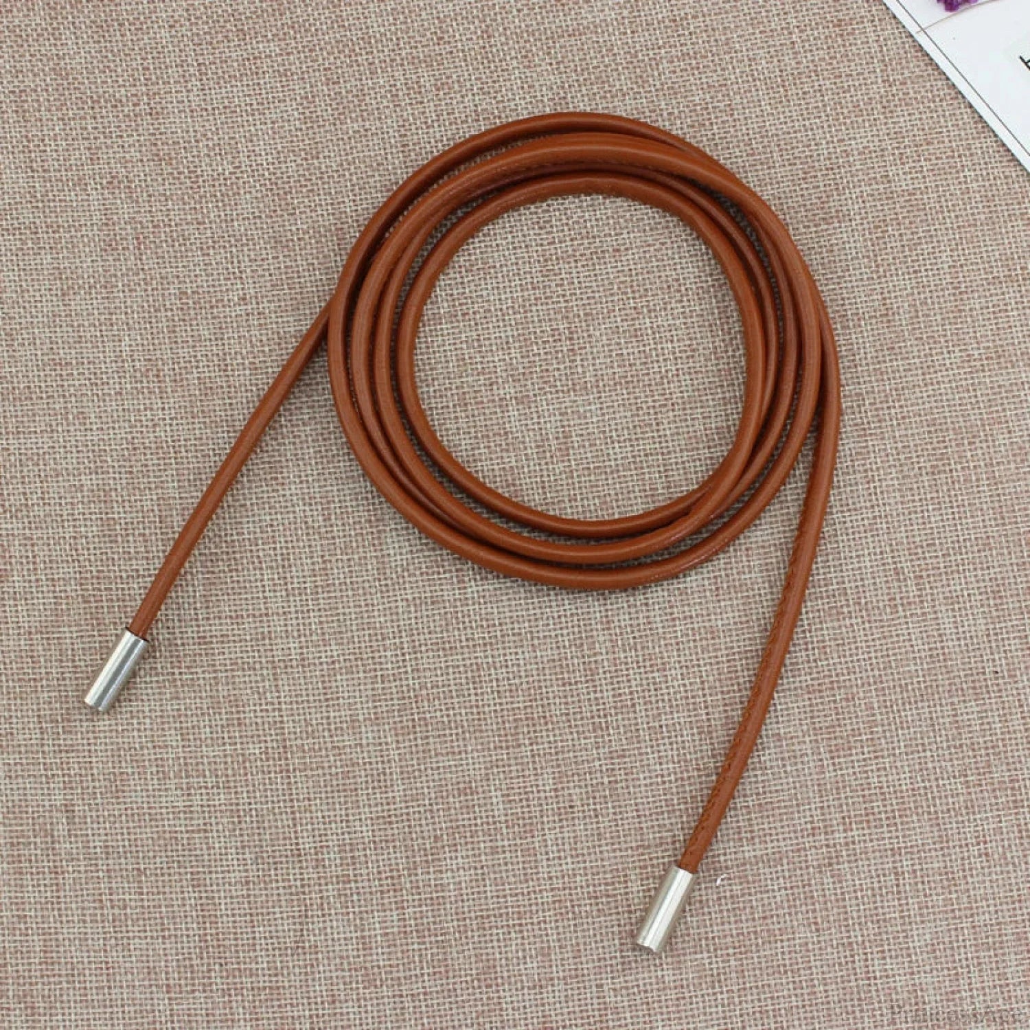 Synonyms: Gothic - Medieval, Leather Hide, Pin Peg, Buckle Clasp Pu Medieval Hide Peg Belt