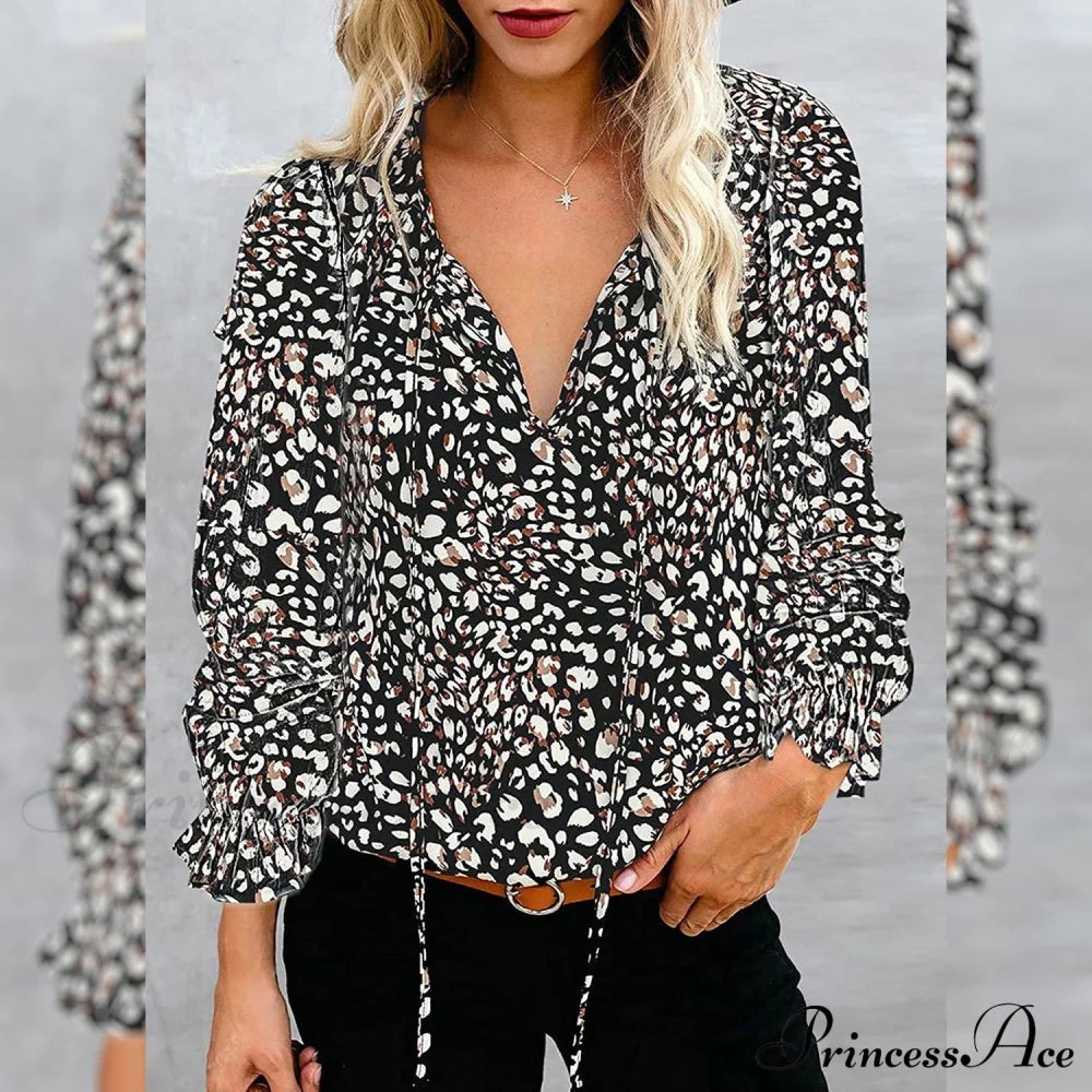 V-Neck Flowered Bohemian Dokotoo Top