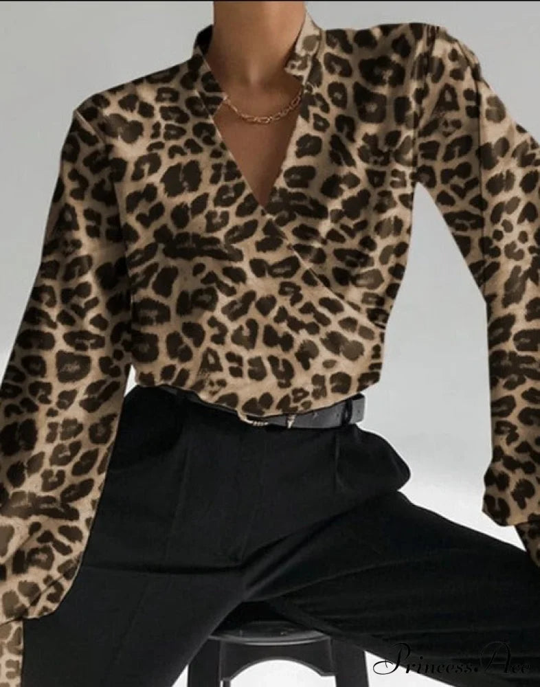 V-Neck Shirt - Tiara
