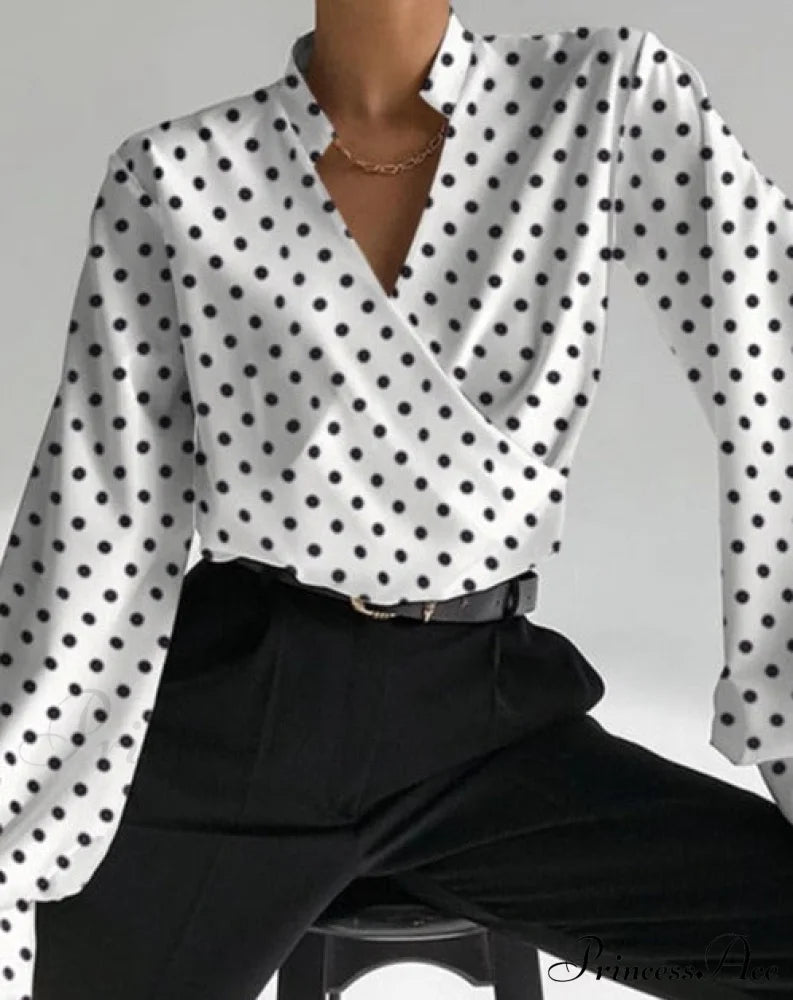 V-Neck Shirt - Tiara