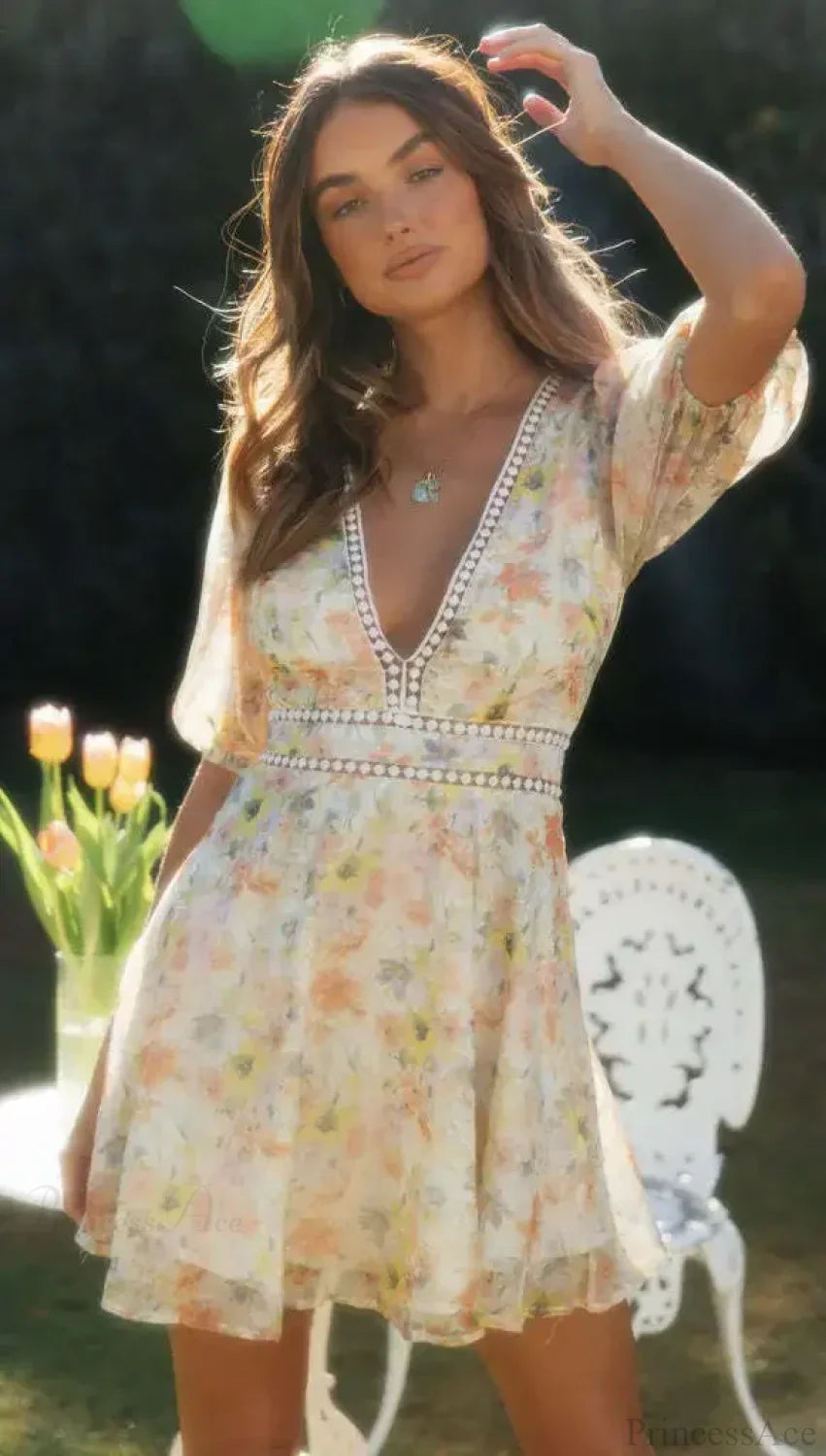 Vintage Floral Print Long Sleeve Hollow Out V-Neck Mini Boho Dress