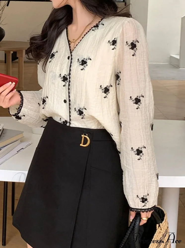 Button Blouse Up V Spring Neck Long Arm Patterned Casual Top